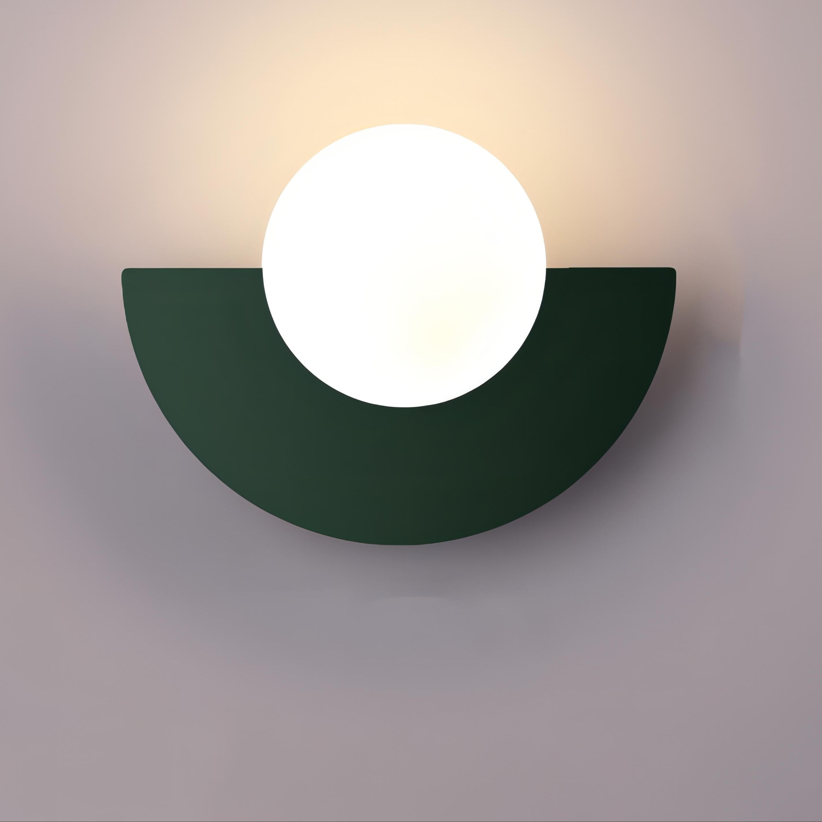 NordLume Wandleuchte | LED-Beleuchtung | Skandinavisches Design | Halbkreisförmige Metallform 25×15 cm