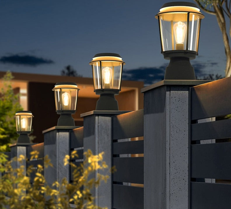 LumenoGlow Außenleuchte | Solar Wandleuchte mit Dämmerungssensor | IP65 wetterfest | Edelstahlgehäuse | Für Garten & Fassade