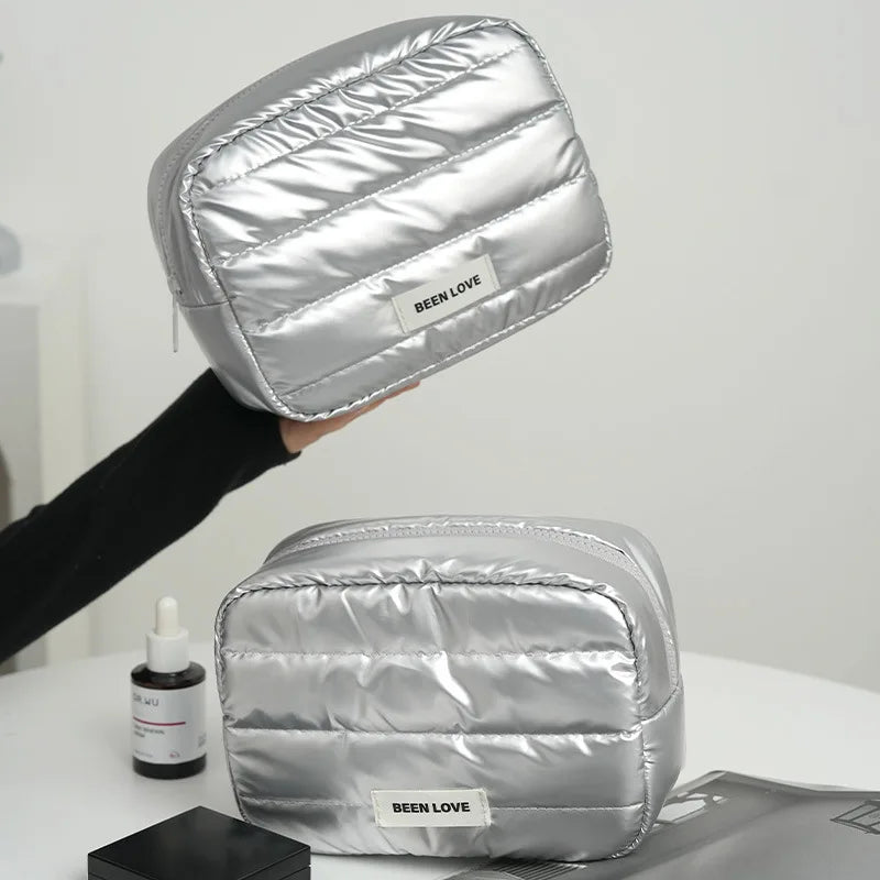 LumaPack SoftCarry Kosmetiktasche Groß | Leicht & Gepolstert | Praktischer Reise Organizer & Waschtasche
