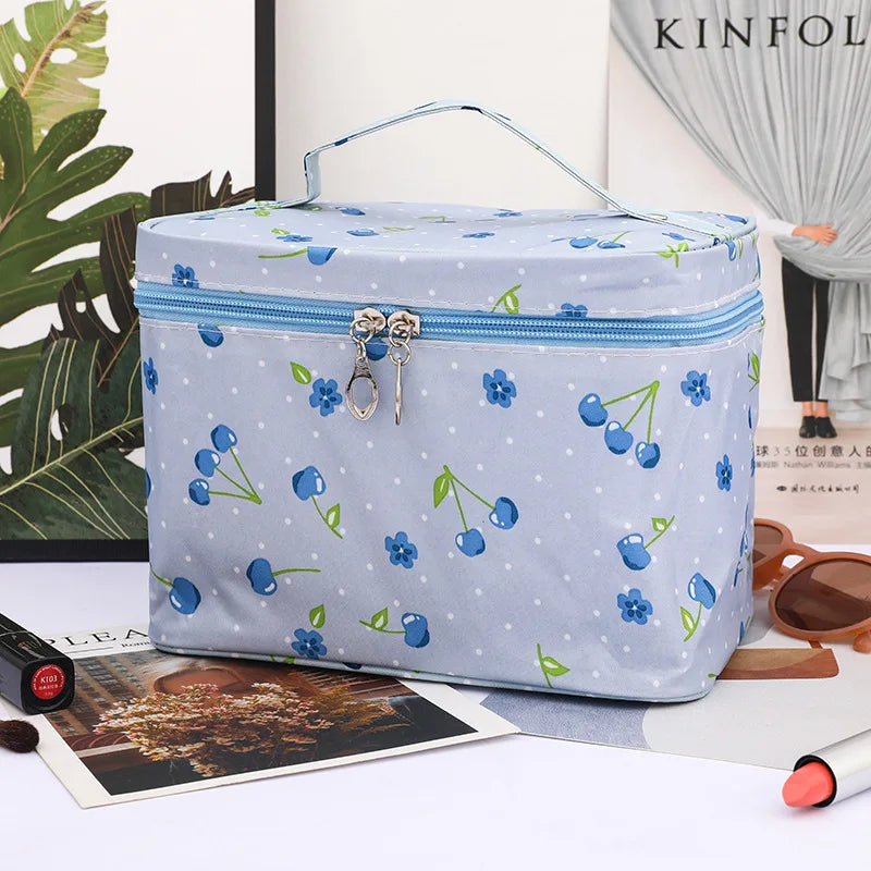 WildAura | Kosmetiktasche | Stylisch & Funktional | Wasserfest & Robust
