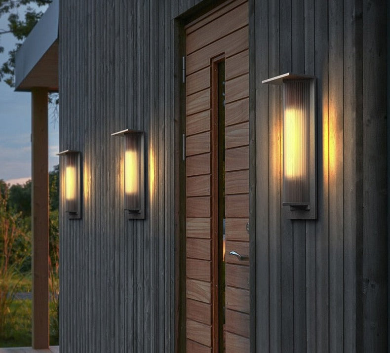 Solarvia Pro Wandlampe | Mit Bewegungsmelder | Solarbetrieben & Wetterfest | LED Warmweiß | Für Garten & Hauswand