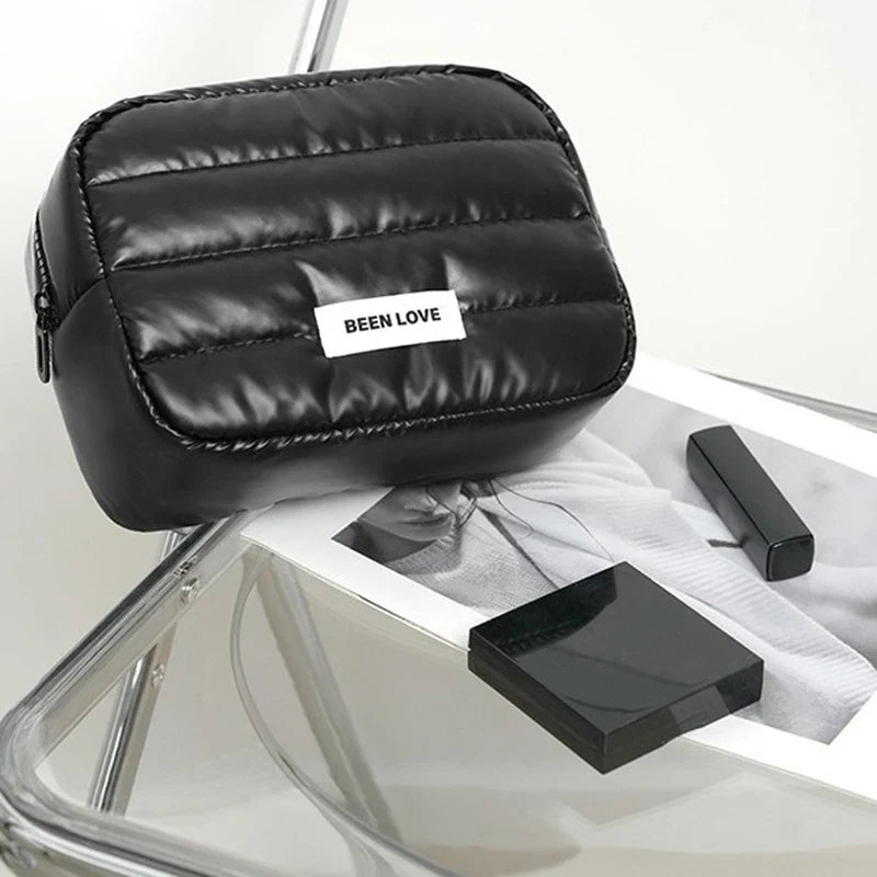LumaPack SoftCarry Kosmetiktasche Groß | Leicht & Gepolstert | Praktischer Reise Organizer & Waschtasche