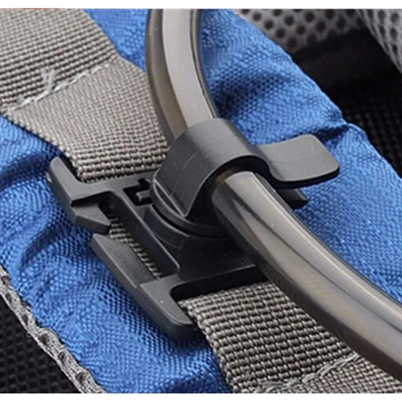 GripClip Trinkschlauchhalter | Flexibel & Kompakt für Outdoor-Abenteuer