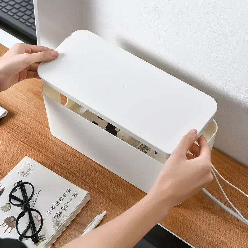 CableGuard | Kabelbox mit Deckel | Staubschutz für Steckdosen & Ladekabel | 32×13×12 cm
