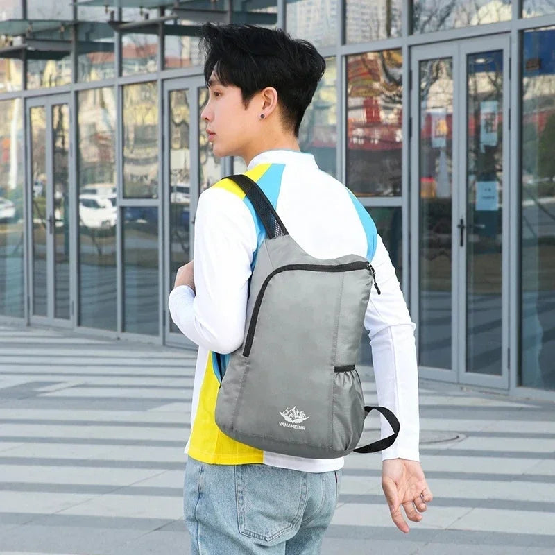 FoldAway PackLite | Faltbarer Tagesrucksack | 20L Volumen | Wasserabweisend & Kompakt