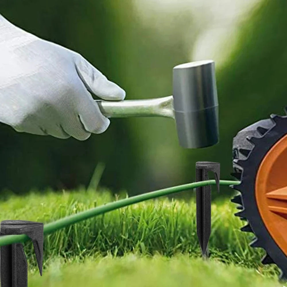 TurfFix | Begrenzungsnägel für Mähroboter | Wetterfest & Umweltfreundlich | 8,5 cm Länge