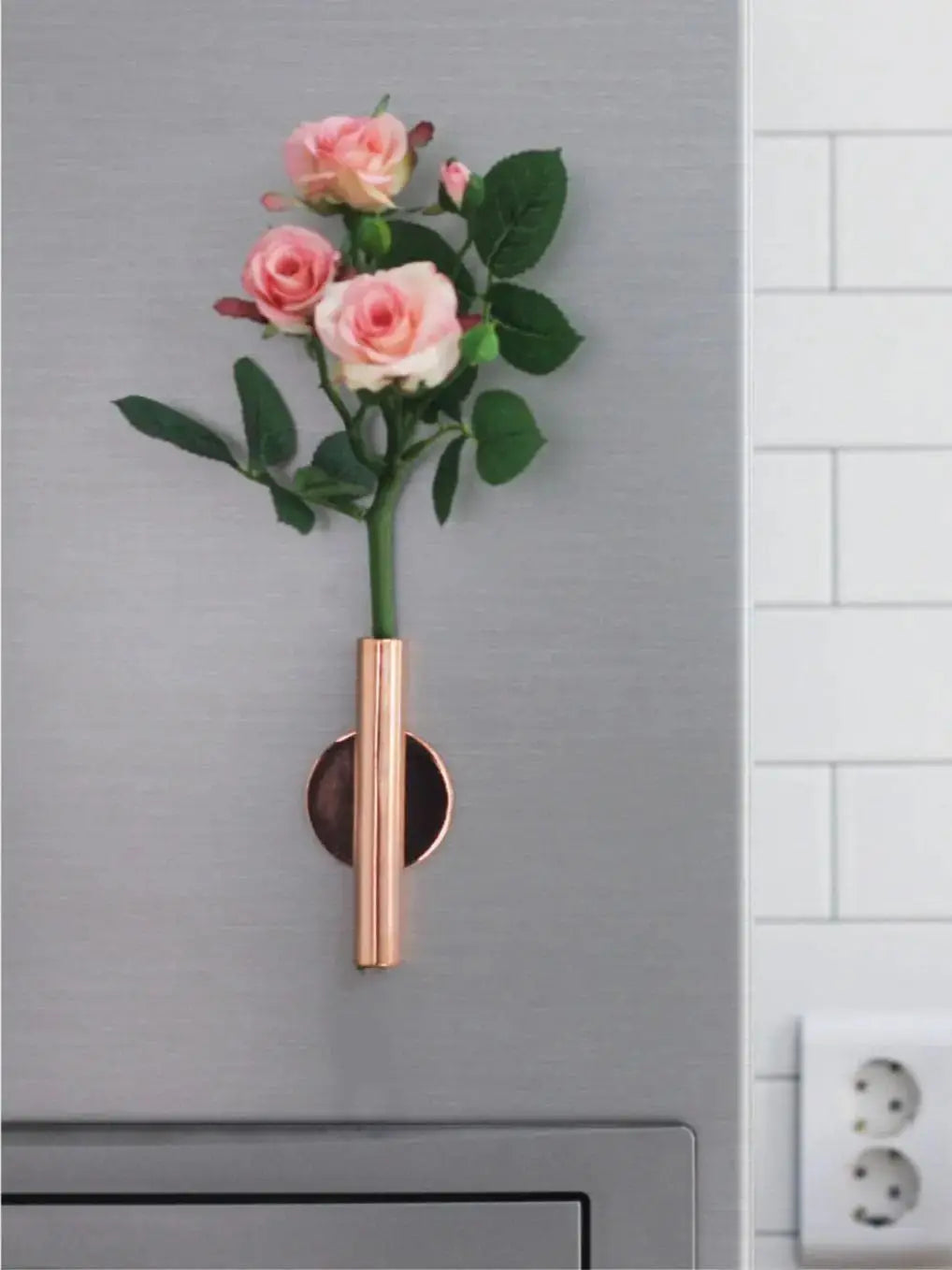 Floralis Rose | Wandvase | Minimalistisches Design | Edelstahl in Roségold