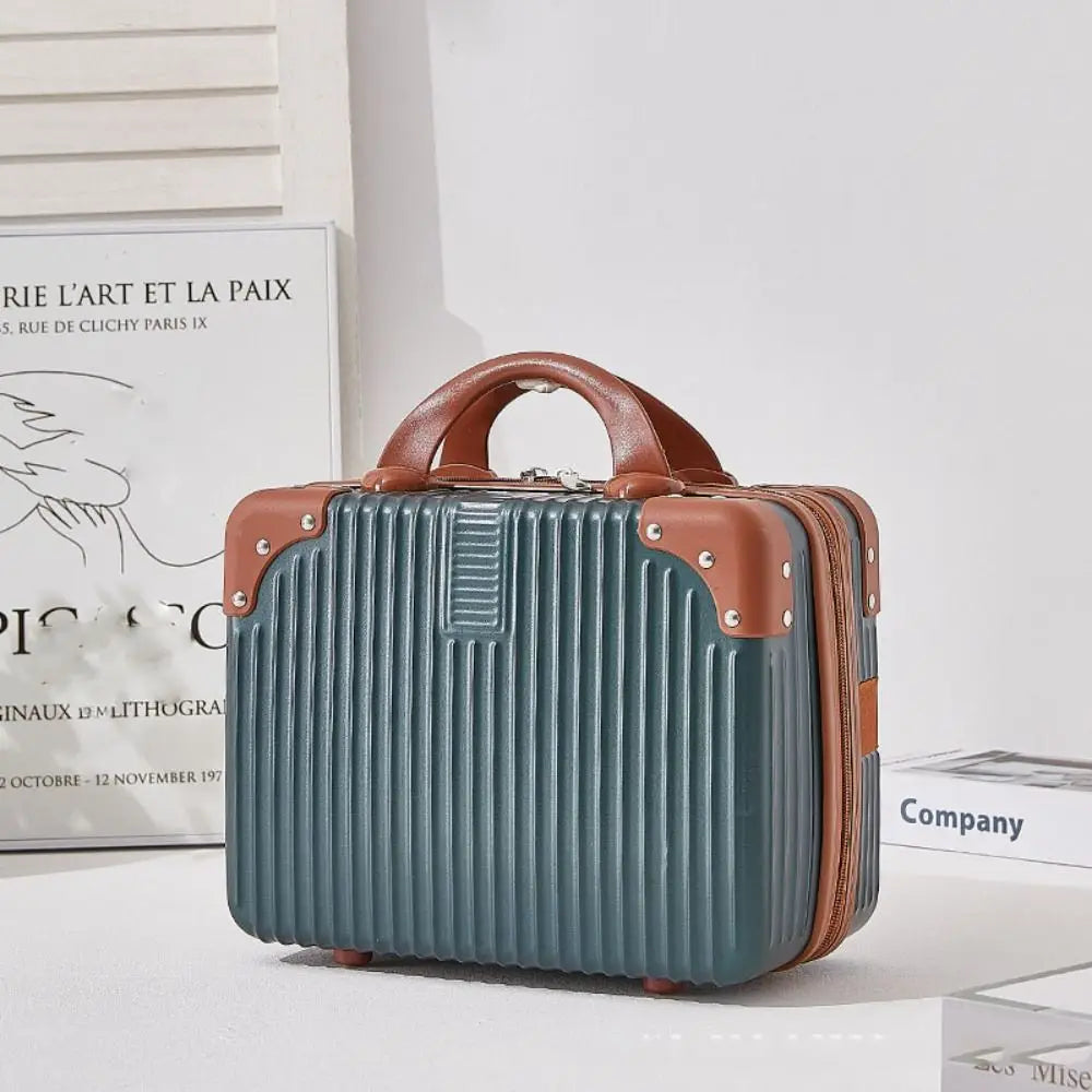 TravelMate Mini-Koffer | Kompakt & Robustes Design | Perfekt für Reisen & Kosmetik