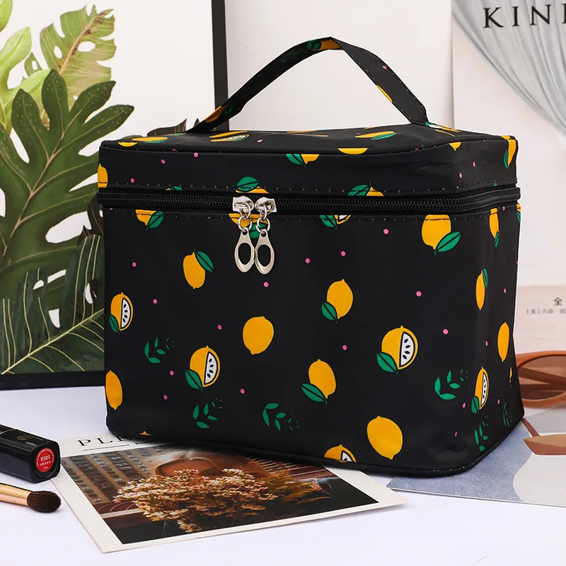 WildAura | Kosmetiktasche | Stylisch & Funktional | Wasserfest & Robust