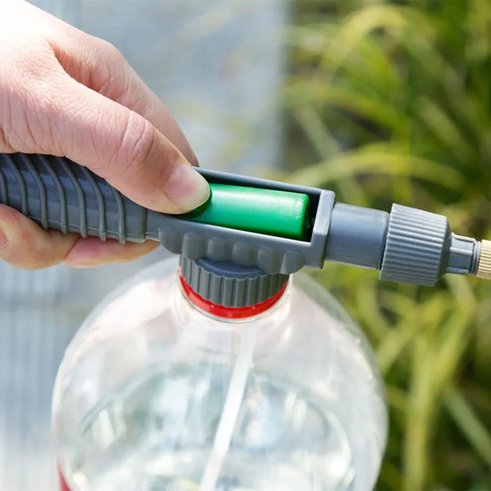 JetFlow | Verstellbare Gartenspritze | Für Flaschen | Vielseitig & Robust