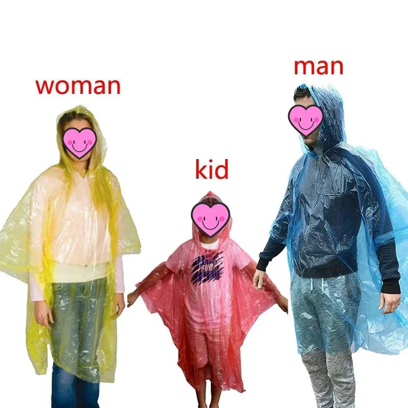 RainSafe Poncho Ball | Kompakter Regenschutz für Unterwegs | Leicht & Handlich