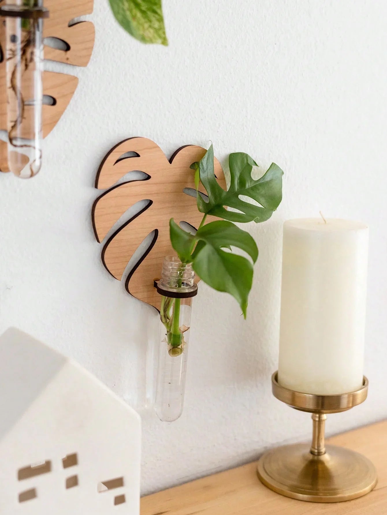 LeafCraft Wandvasen | Dekorative Pflanzenhalter | Handgefertigtes Holz & Reagenzglas