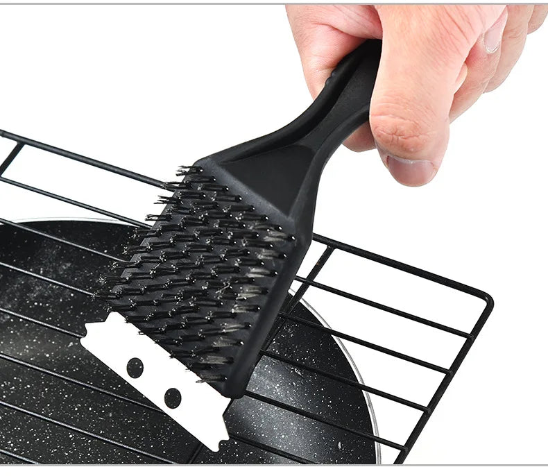Bravura Grillbürste | 3-in-1 Edelstahlborsten | Für Gas- & Holzkohlegrills