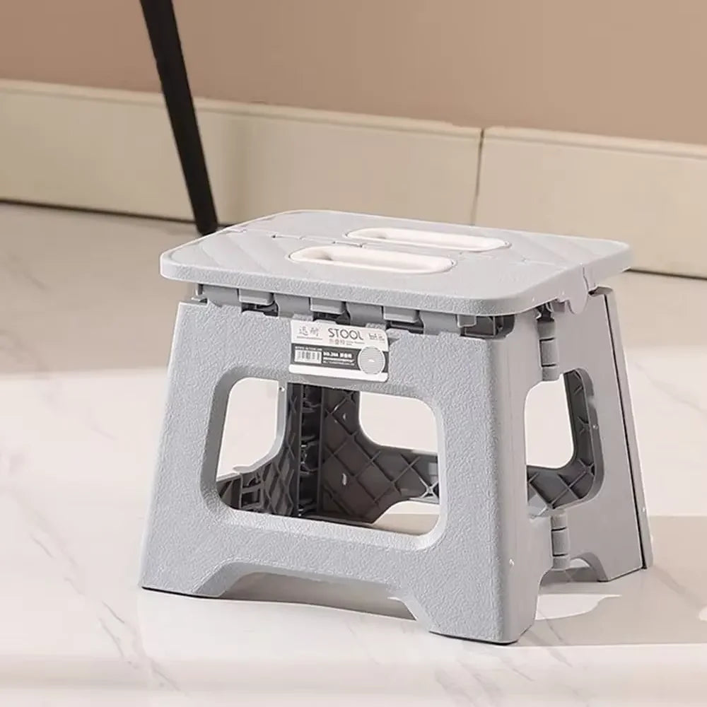 FoldStep™ – Klappbarer Tritt für Zuhause & Unterwegs