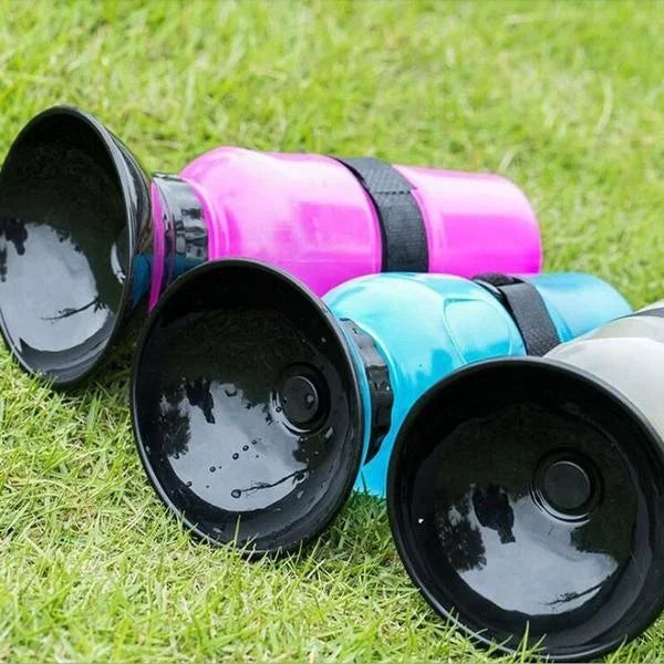 AquaBuddy 2-in-1 Haustierflasche | Integrierter Napf | Auslaufsicher & Leicht | Tragbar | Für Hunde & Katzen