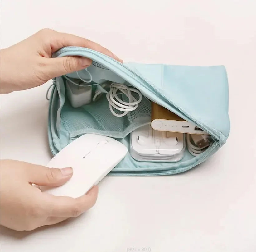 TechBox | Elektronik-Reisetasche | Wasserdicht | Kompakt und Praktisch
