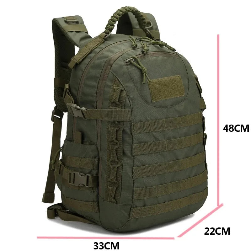TrekForce | 35L Tactical Hiking-Rucksack | Wasserdicht & MOLLE-kompatibel | Für Outdoor, Jagd & Sport