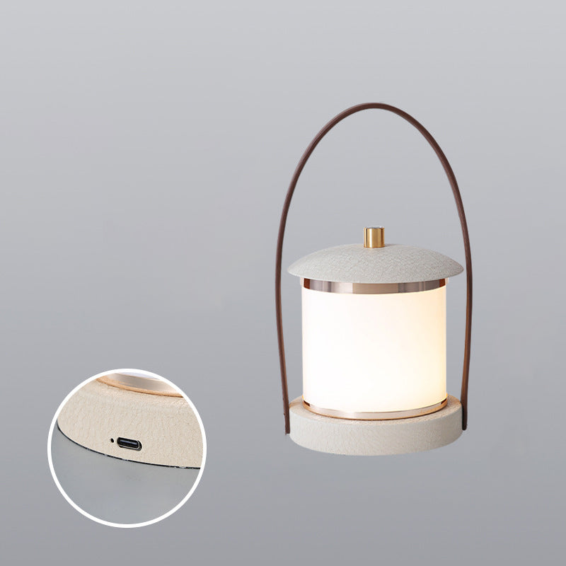 Soluvo LED Tischleuchte | Minimalistische Nachtlampe für drinnen & draußen | Warmweißes Stimmungslicht | Wiederaufladbar & tragbar | Für Balkon, Camping & Zuhause