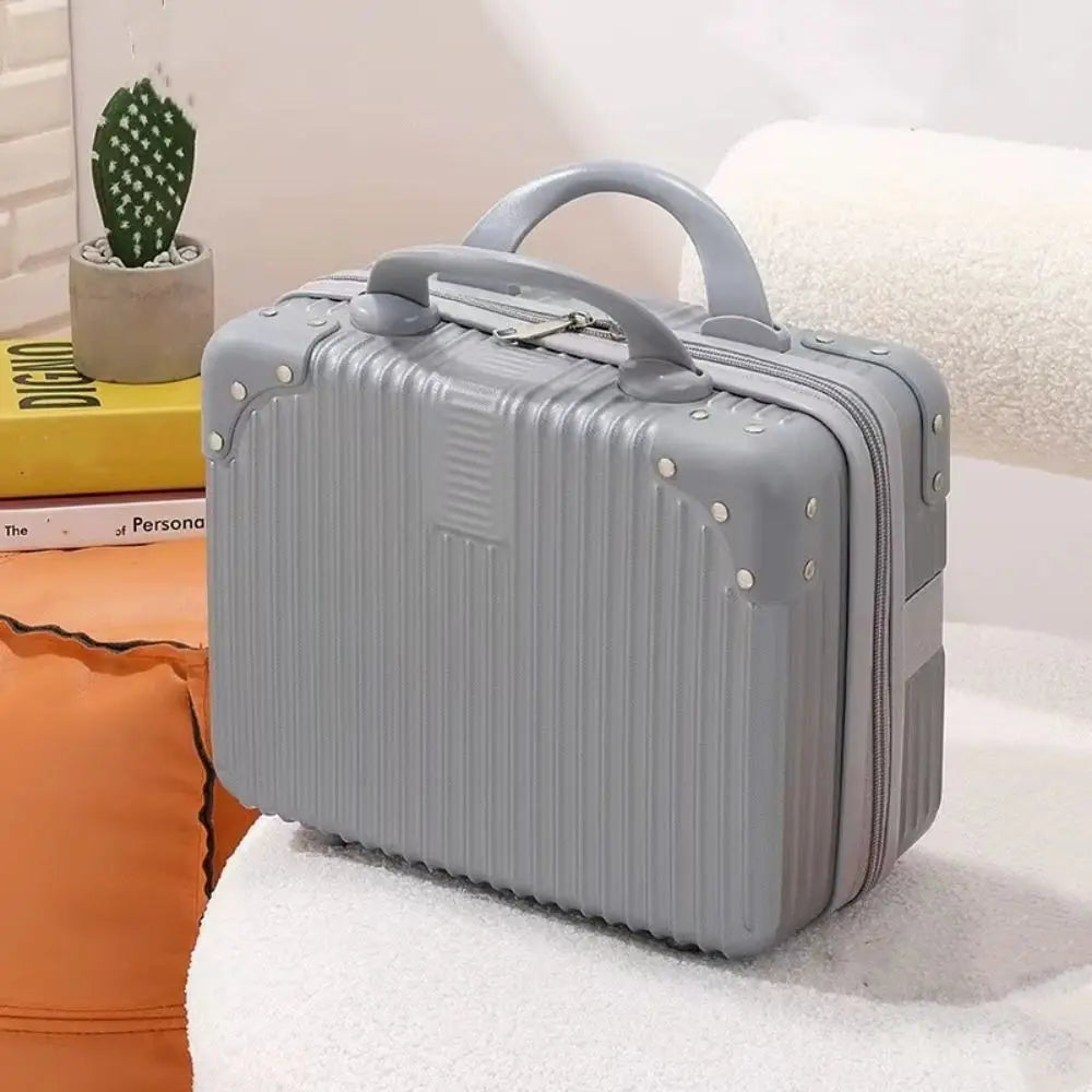 TravelMate Mini-Koffer | Kompakt & Robustes Design | Perfekt für Reisen & Kosmetik
