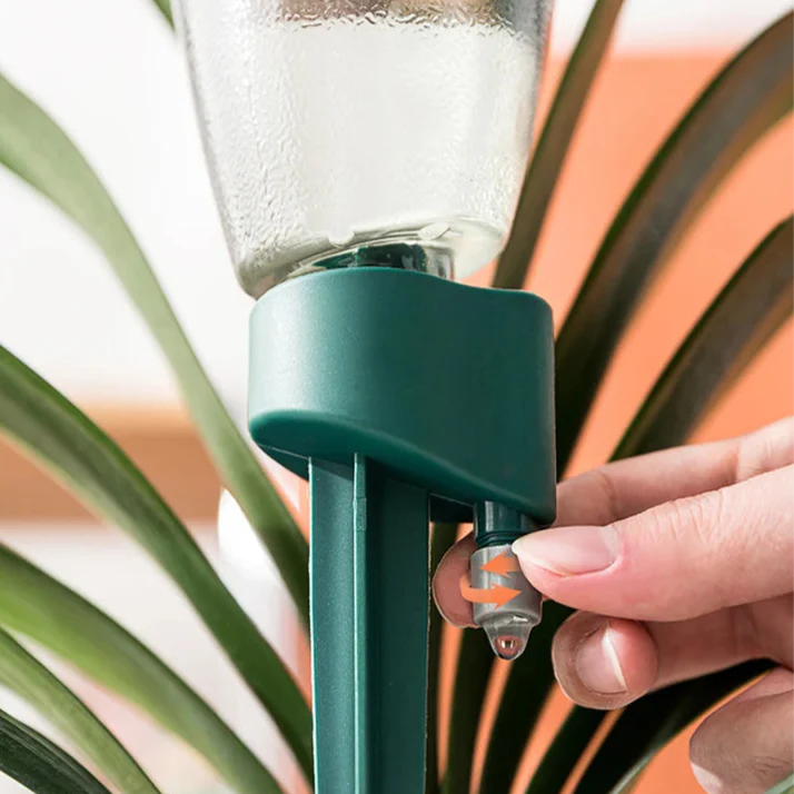 AquaLeaf Bewässerungssystem | Automatische Tropfbewässerung | Passend für PET-Flaschen | Für Topf & Balkon