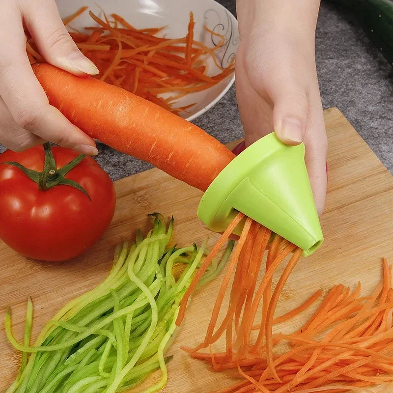 SliceUp Gemüseschneider | Drehhobel mit Edelstahlklinge | Kompakt & Ergonomisch