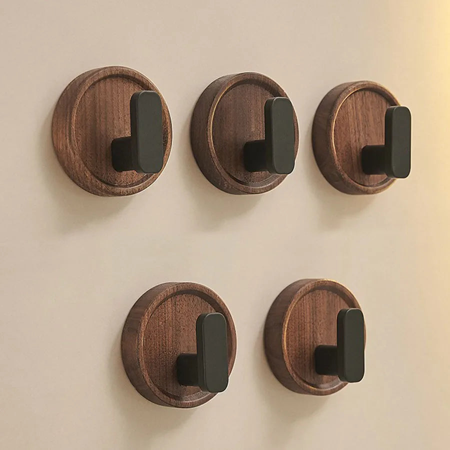 WoodCraft WallHook | Walnussholz | Selbstklebend | Dekorativ & Vielseitig