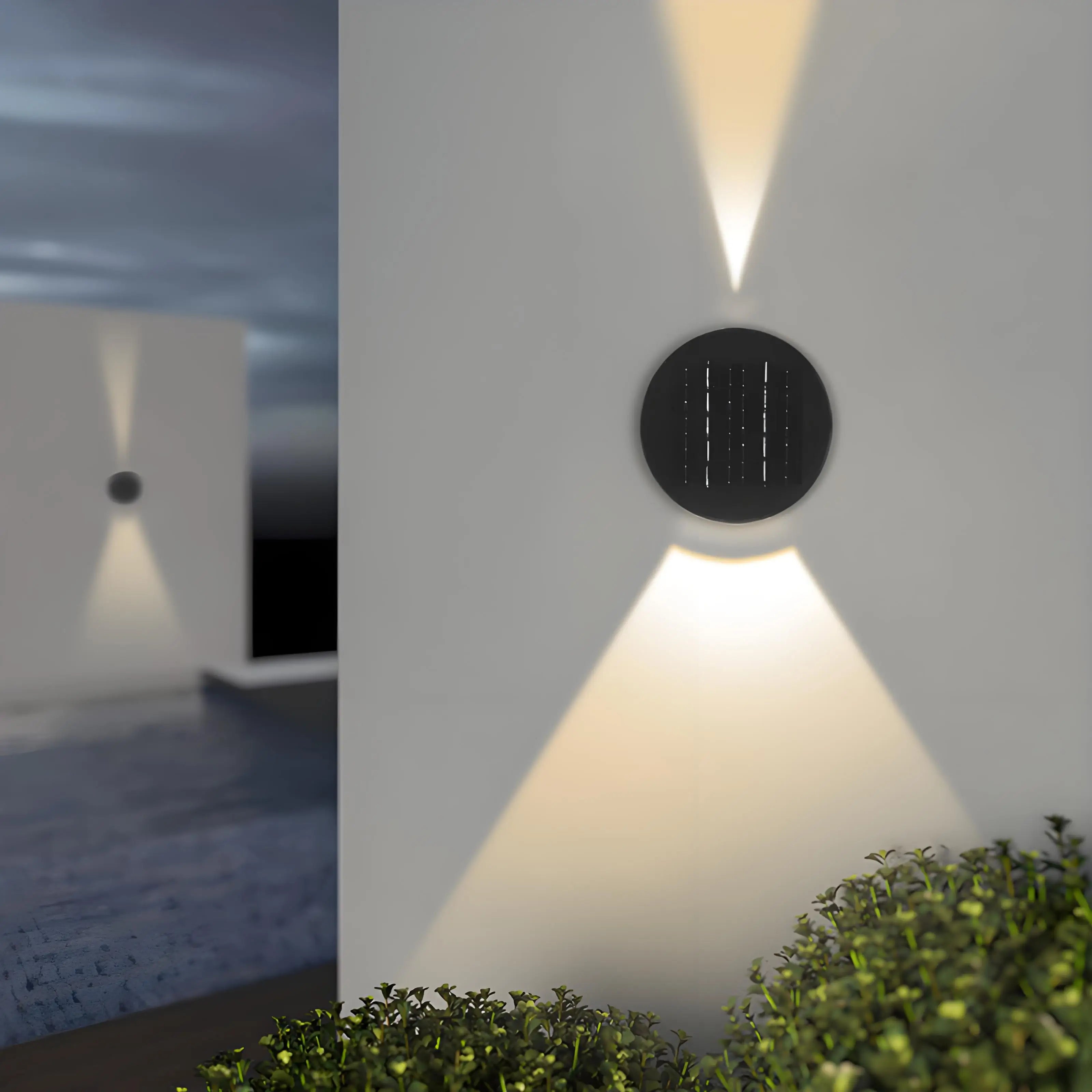 LumiGlow | Solar-Außenwandleuchte Up-Down | IP65 Wasserdicht | Mit Bewegungsmelder & 2 Lichtfarben