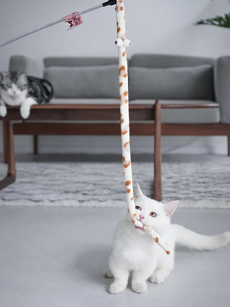 PurrFun | Katzenspielzeug mit Raupen-Design | Bissfest, Flanellstruktur & langer Spielstab | Interaktives Training & Jagdspaß