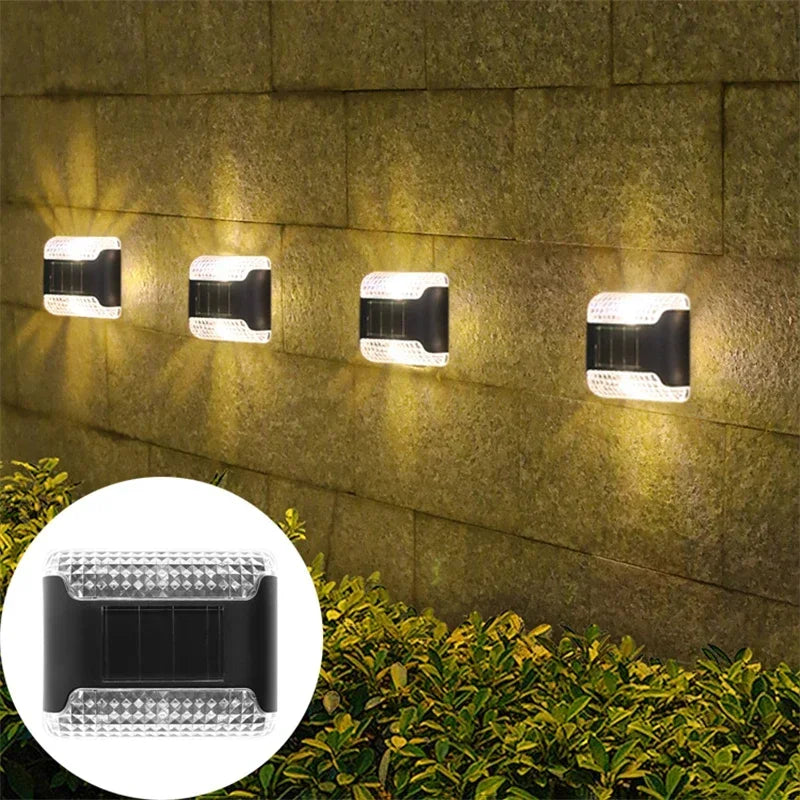 EcoLume Solar-Wandlampen 4er-Set | Warmweißes LED-Licht | Bewegungssensor | Wetterfest