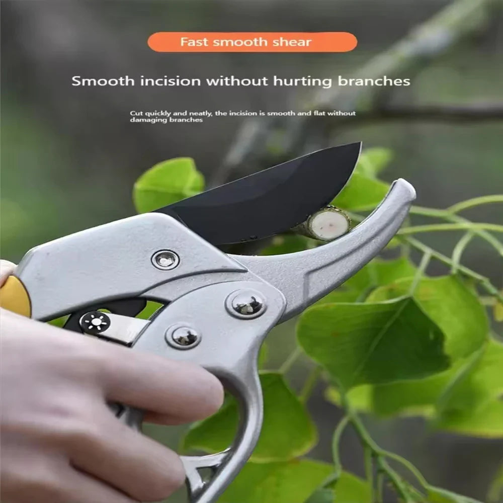 SharpLeaf | Gartenschere SK5 | Ergonomischer Griff | Titanbeschichtete Klinge für präzisen Schnitt