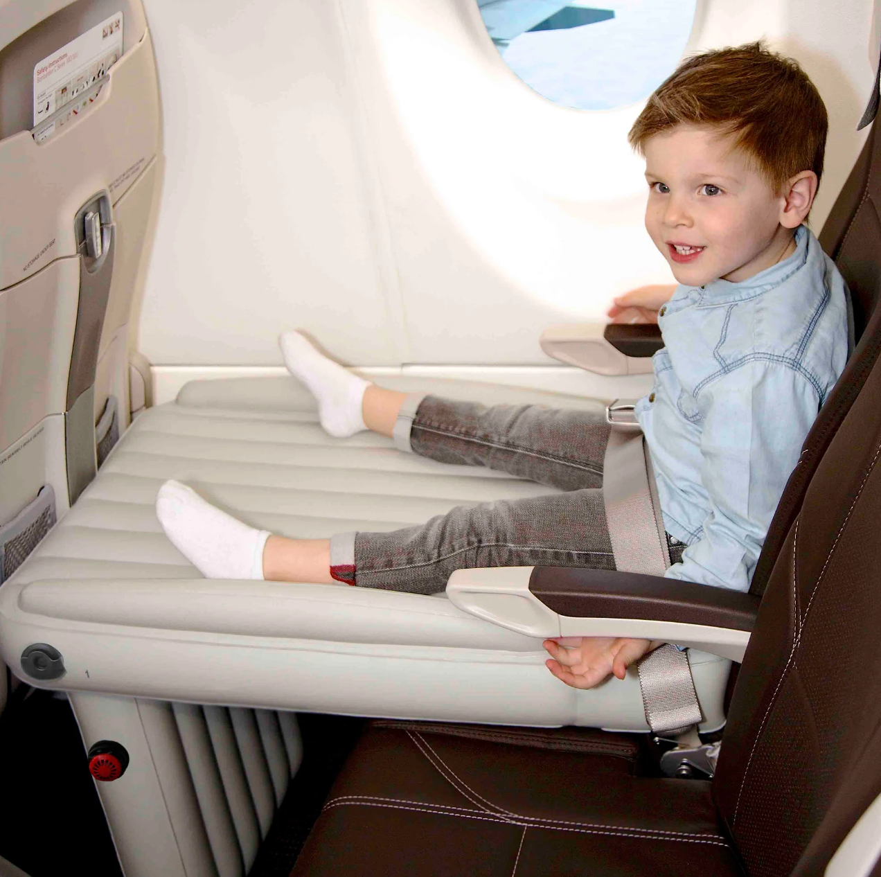 LuftiPlane Reisebett | Für Kinder bis 5 Jahre | Aufblasbar & Tragbar | Inkl. Handpumpe