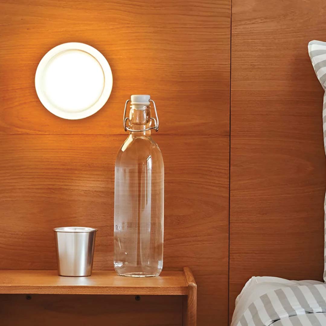 GlowWave | Moderne Wandleuchte | Energiesparende LED | Minimalistisches Design