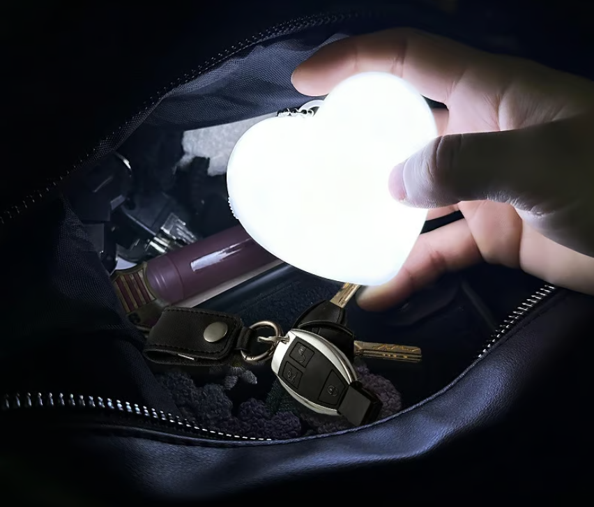 1+1 GRATIS | LumiHeart – Nie wieder im Dunkeln nach Schlüsseln suchen!