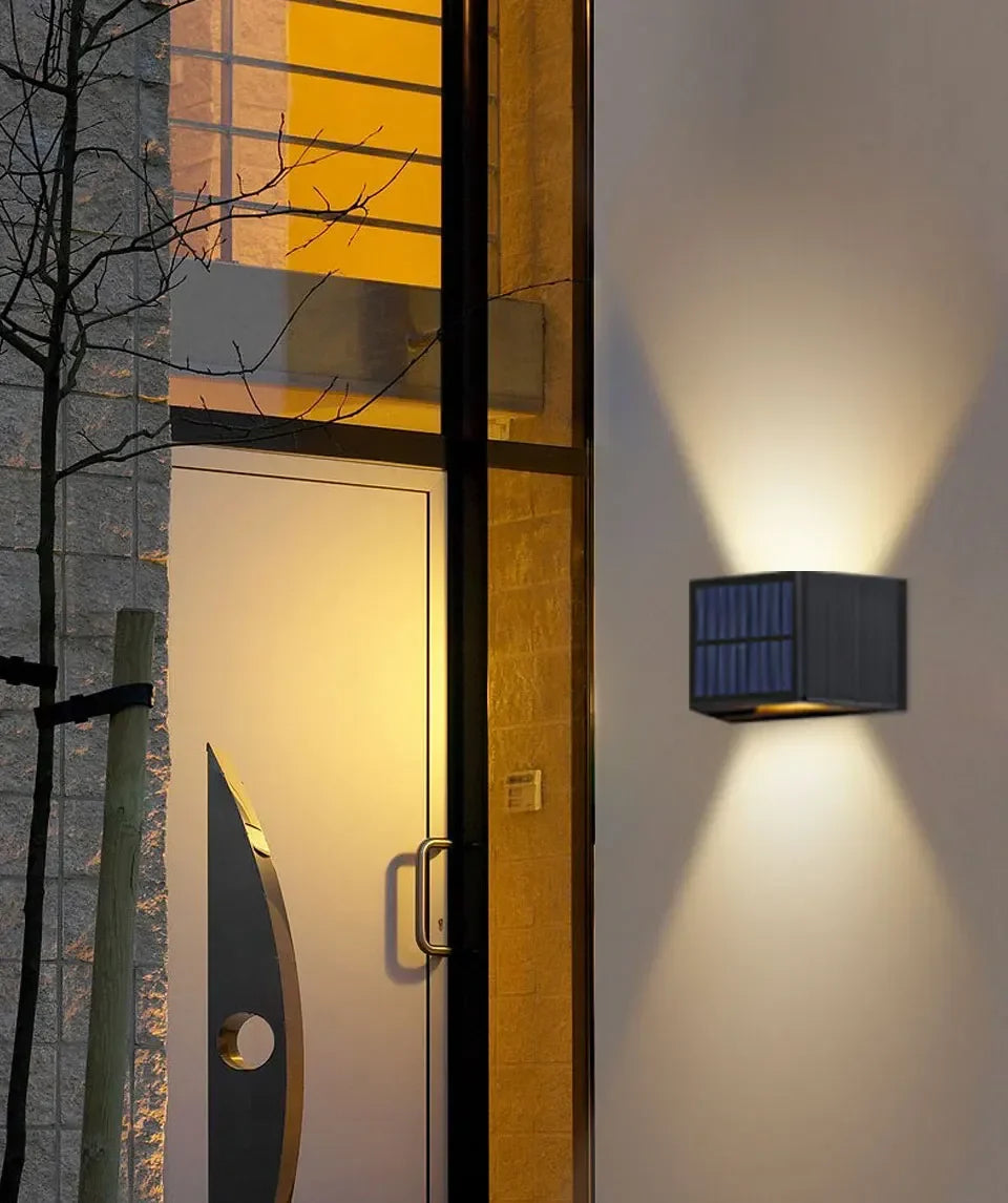Lumelora Solarlicht | Kabellose LED-Wandleuchte für Außen | Modernes Lichtdesign mit Solarpower | Witterungsbeständig & energiesparend | Ideal für Garten, Balkon & Hauswand