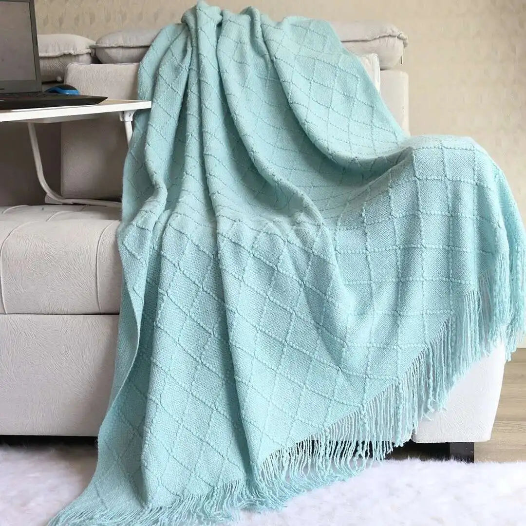 Gestrickte Decke NordicEase | Weiche Sofa- und Bettdecke | Skandinavisches Design Wohnzimmerdecke | 130 × 160 cm