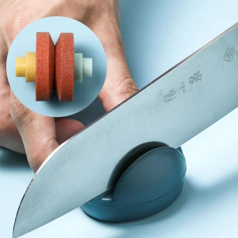 SharpEase Messerschärfer Mini | Ergonomisch & Rutschfest | Für Küchenmesser, Scheren & Werkzeuge | Kompakt & Farbig