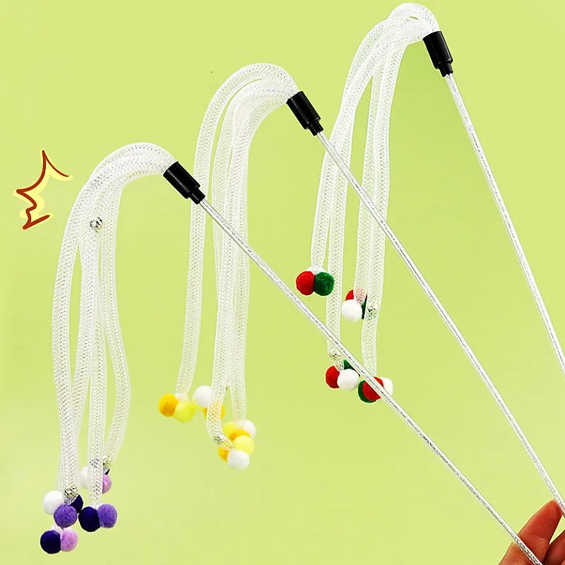 PlayPaws | Interaktive Katzenangel mit Ball & Glöckchen | Elastische Schnur, buntes Design & stabiler Stab | Für Kitten & erwachsene Katzen