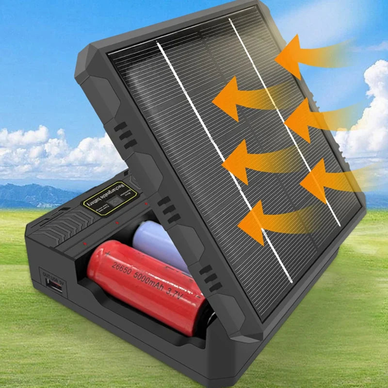 Solarion Outdoor Ladegerät | Solar & USB | Mit LED-Licht & Akkuslot | Kompakt & Robust