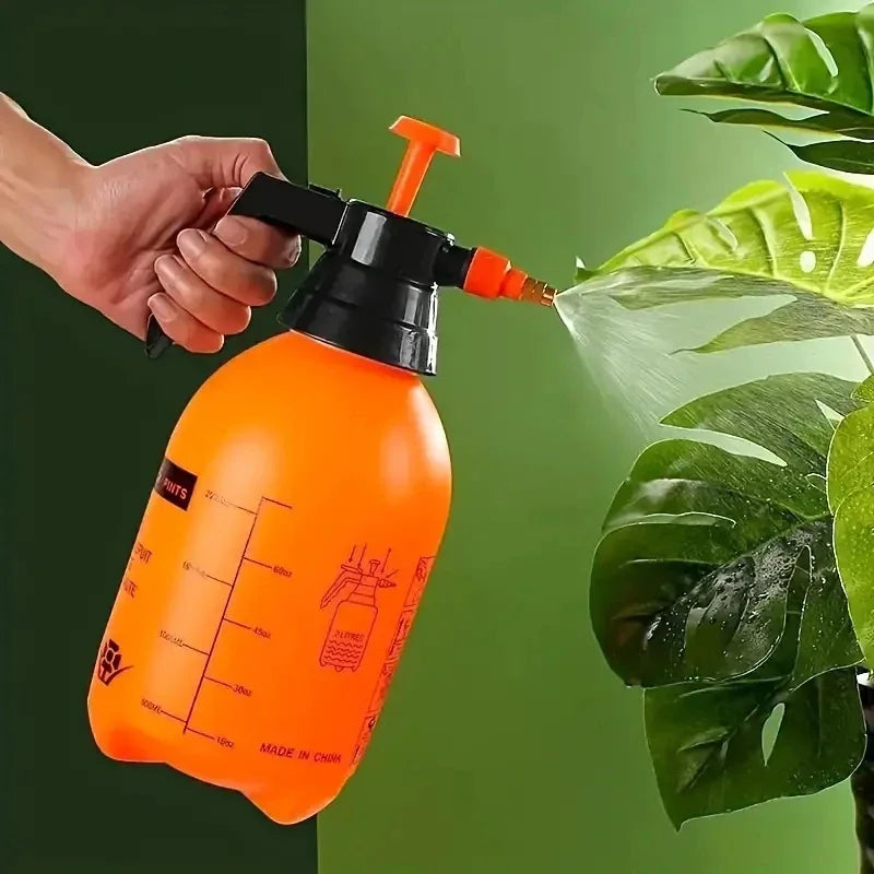 GreenMist Drucksprühflasche | 2 L Volumen | Verstellbare Düse | Handpumpe für Garten & Zimmerpflanzen