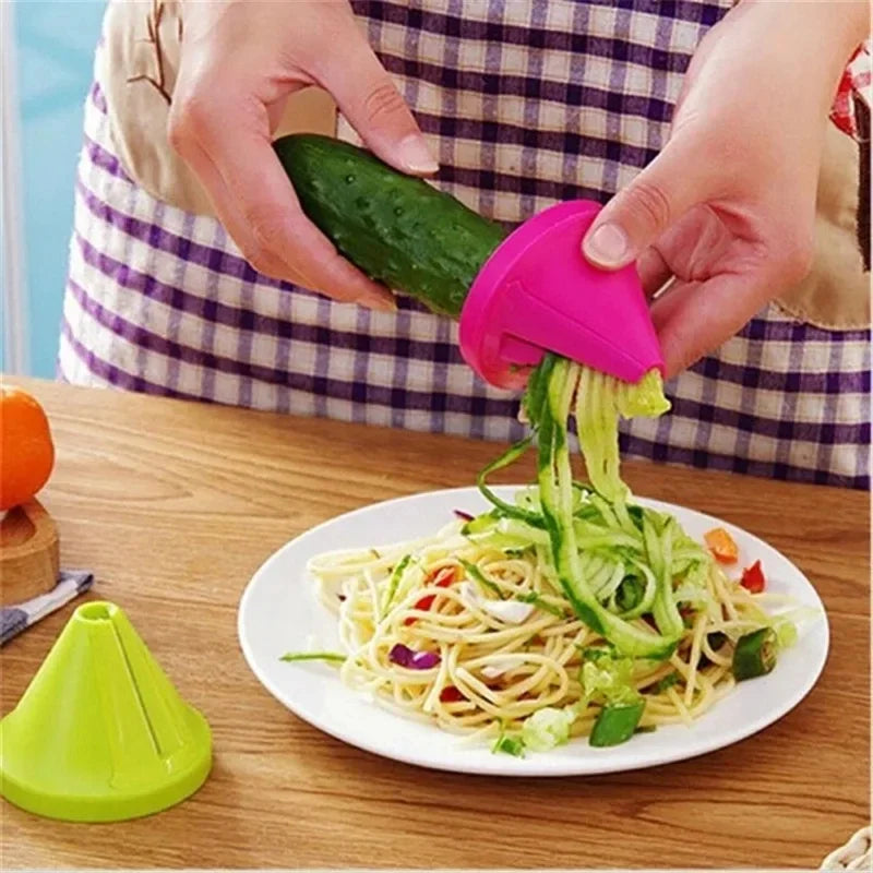 SliceUp Gemüseschneider | Drehhobel mit Edelstahlklinge | Kompakt & Ergonomisch
