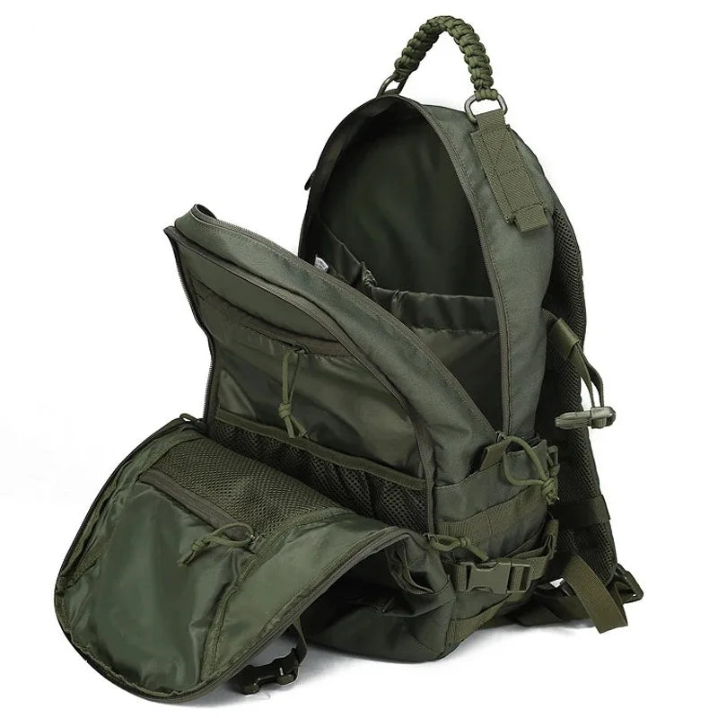 TrekForce | 35L Tactical Hiking-Rucksack | Wasserdicht & MOLLE-kompatibel | Für Outdoor, Jagd & Sport