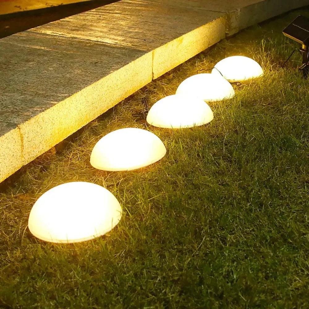 Heliora Gartenlampe Halbkugel | Solarbetrieben | Kaltweißes Licht | IP44 Wetterfest