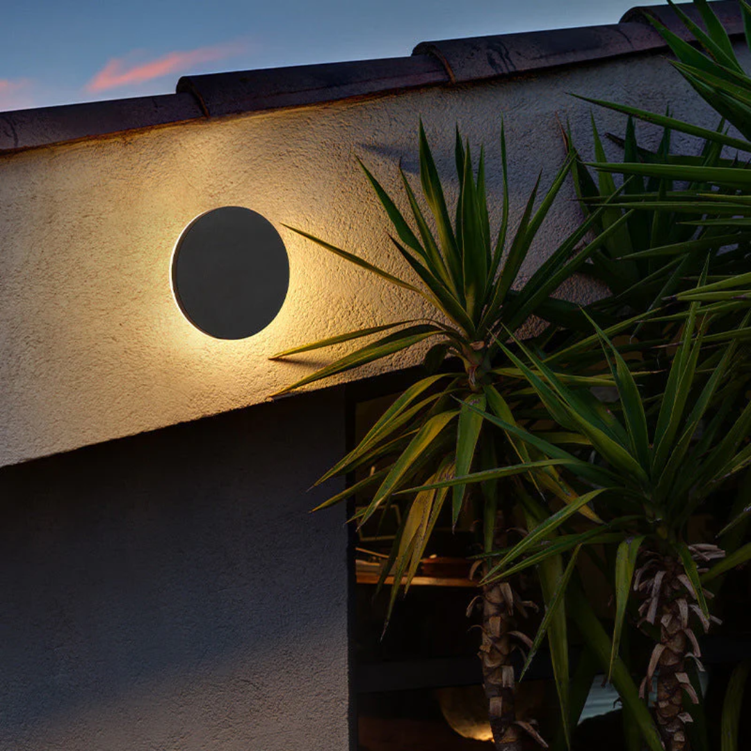 AuroBeam LED Wandleuchte | Wetterfeste Außenbeleuchtung | Modernes Design | Robuste Metallkonstruktion