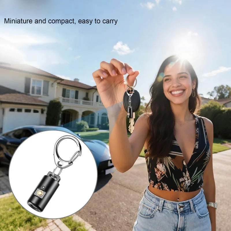 Mini-Taschenlampe LumoKey | Wiederaufladbar, Wasserdicht, Hochleistungs-LED | 30m Strahlreichweite | Ultraleicht 6g