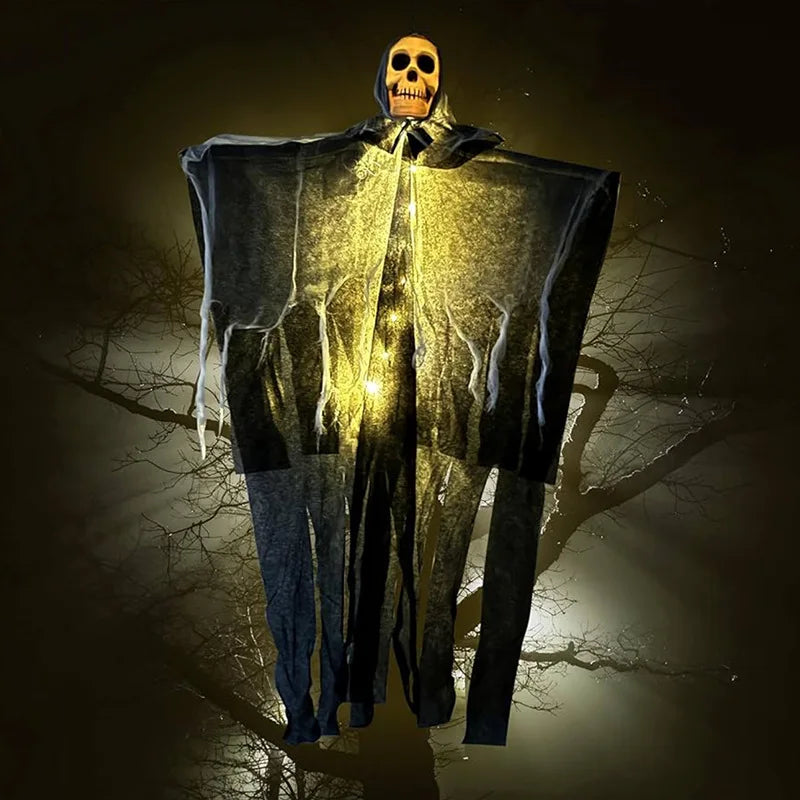 Halloween Dekoration GloomyGhost | LED Leuchtender Schädelgeist | Hängende Figur | 57 × 80 cm