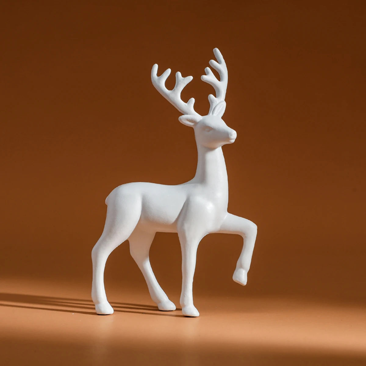 Dekorative DeerHug-Figuren | Set mit 2 Hirsch- und Rehkitz-Skulpturen | Niedliche Dekorationen für Kinderzimmer & Weihnachten | Wohnaccessoire