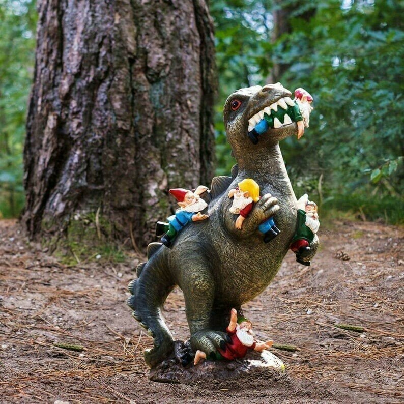 DinoMunch – Der freche Blickfang für Ihren Garten