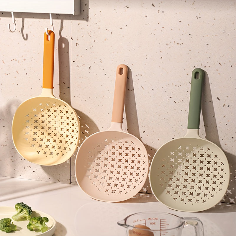KüchenMeister | Feinmaschiges Edelstahl Küchensieb | Ergonomischer Griff, langlebig & vielseitig | Für Nudeln, Gemüse, Saucen & Backzutaten