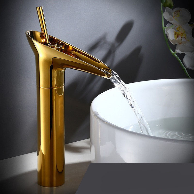 AquaFlow Waterfall Faucet | Elegantes Design | Antik-Bronze-Optik