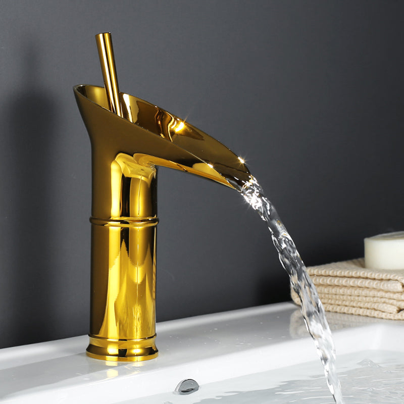 AquaFlow Waterfall Faucet | Elegantes Design | Antik-Bronze-Optik